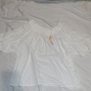 Entro White Off-Shoulder Blouse